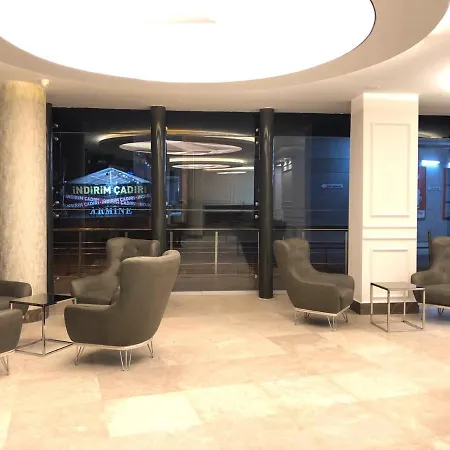 Otel Le Luxe & 5*