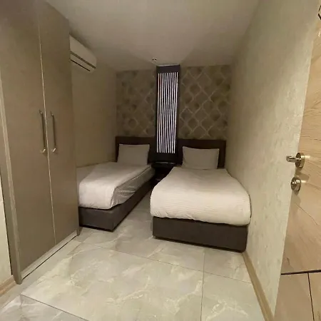 Отель Le Luxe