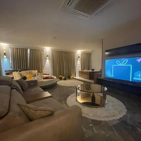 Otel Le Luxe & 5*