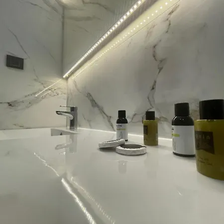 Hotel Le Luxe & 5*