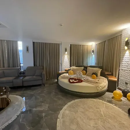 Hotel Le Luxe & 5*