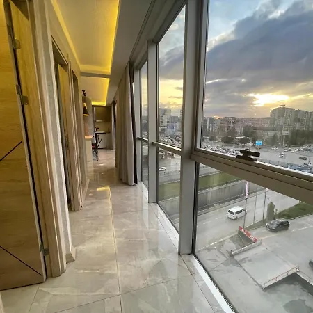 Hotel Le Luxe &