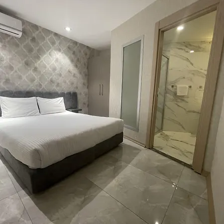 Hotel Le Luxe
