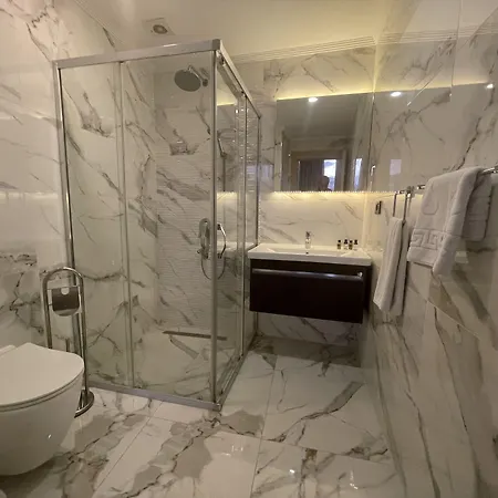 Le Luxe