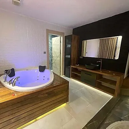 Le Luxe Отель Бурса