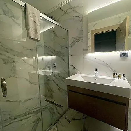 Отель Le Luxe