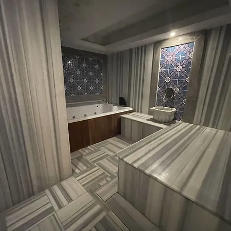 Le Luxe 5*