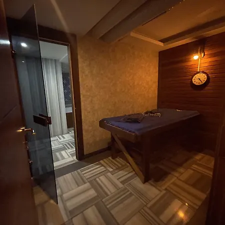 Otel Le Luxe 5*