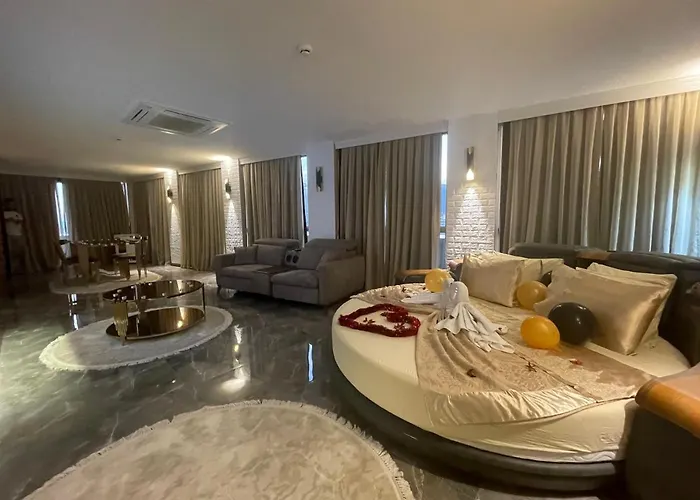 Le Luxe 5* בורסה